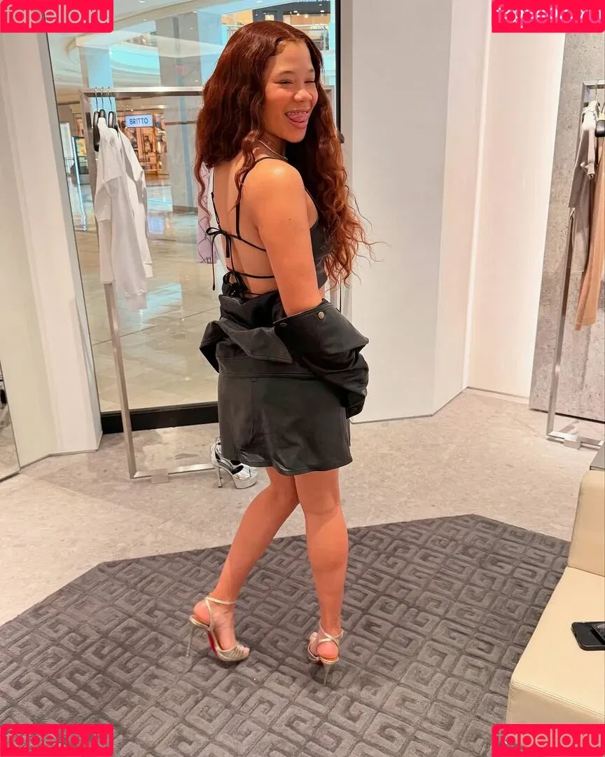 Storm Reid / stormikush / stormreid Onlyfans Photo Gallery 