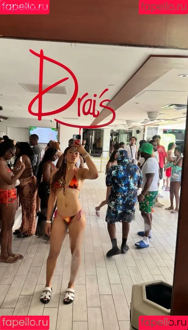 Storm Reid / stormikush / stormreid Onlyfans Photo Gallery 