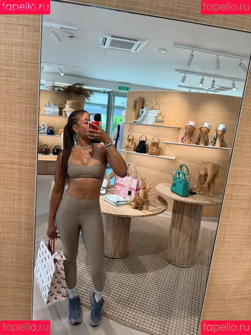 Storm Reid / stormikush / stormreid Onlyfans Photo Gallery 