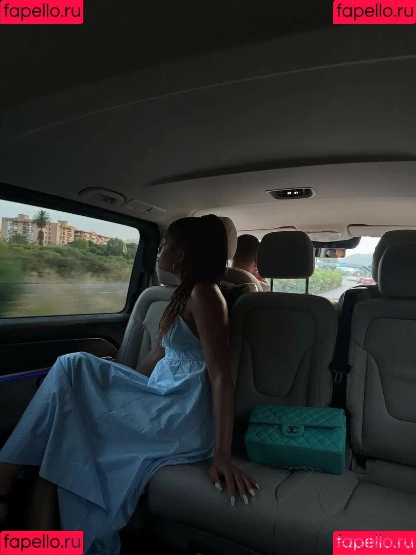 Storm Reid / stormikush / stormreid Onlyfans Photo Gallery 