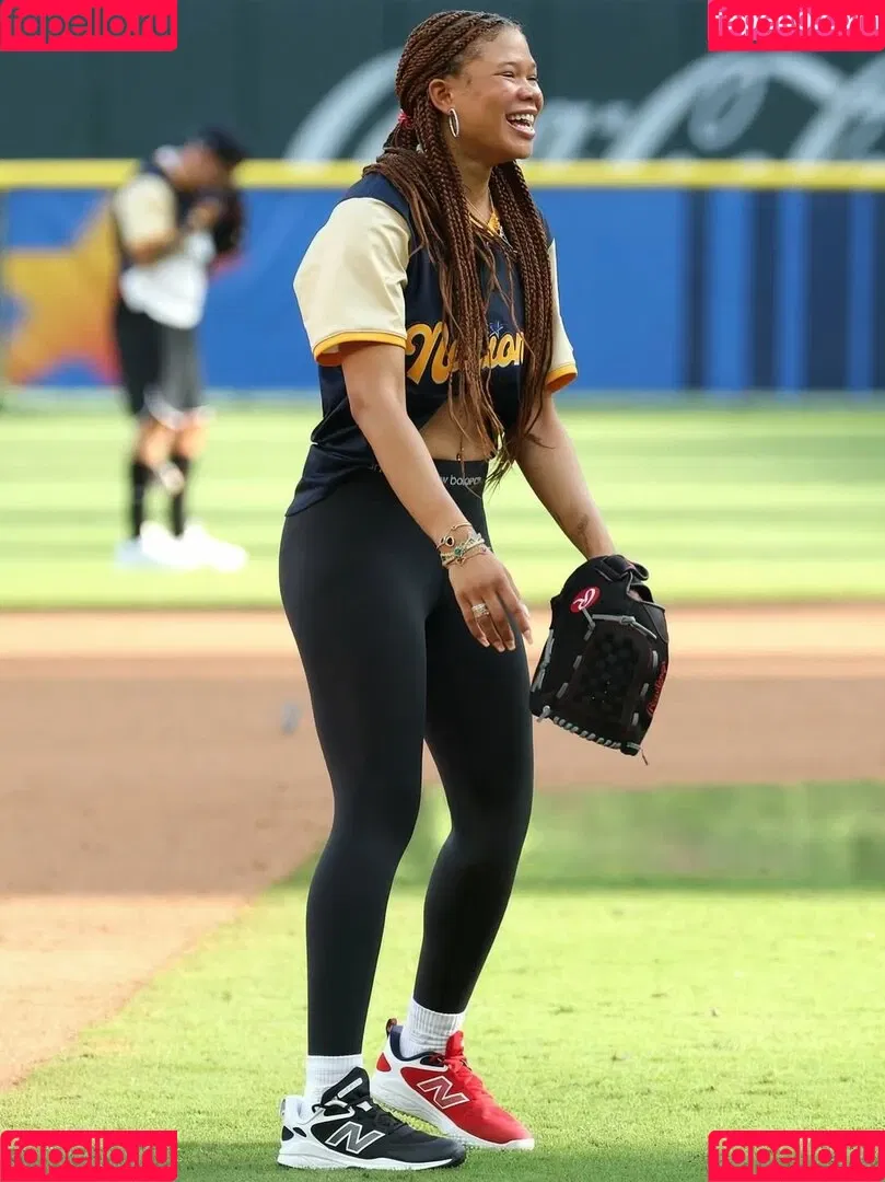 Storm Reid / stormikush / stormreid Onlyfans Photo Gallery 