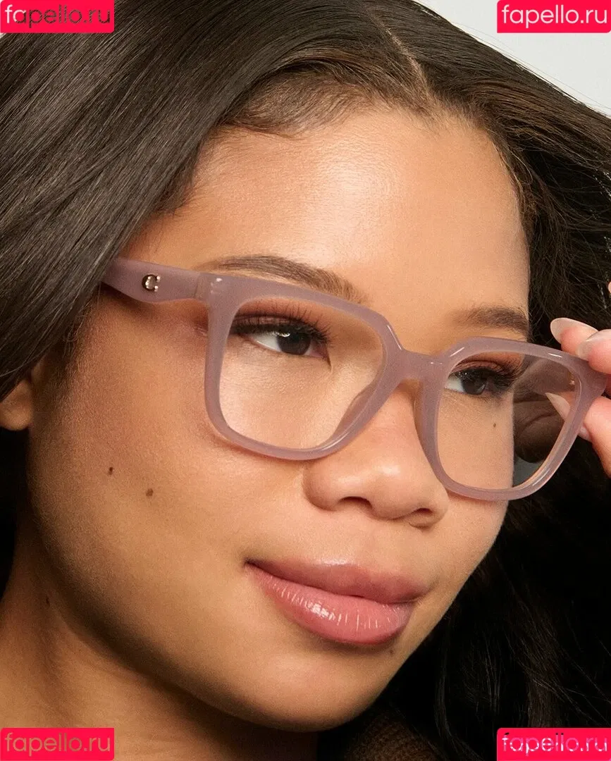 Storm Reid / stormikush / stormreid Onlyfans Photo Gallery 