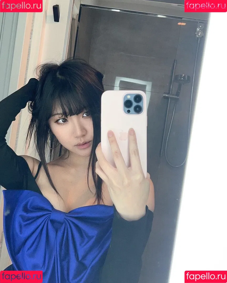 AriaSaki / simplyjustaria Onlyfans Photo Gallery 