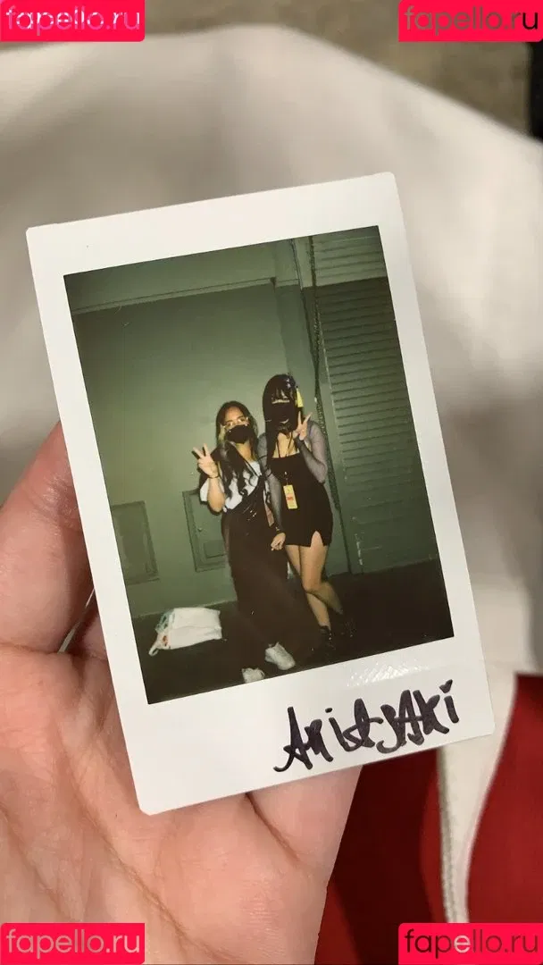 AriaSaki / simplyjustaria Onlyfans Photo Gallery 