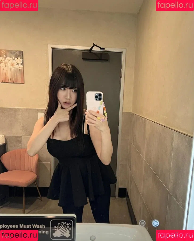 AriaSaki / simplyjustaria Onlyfans Photo Gallery 