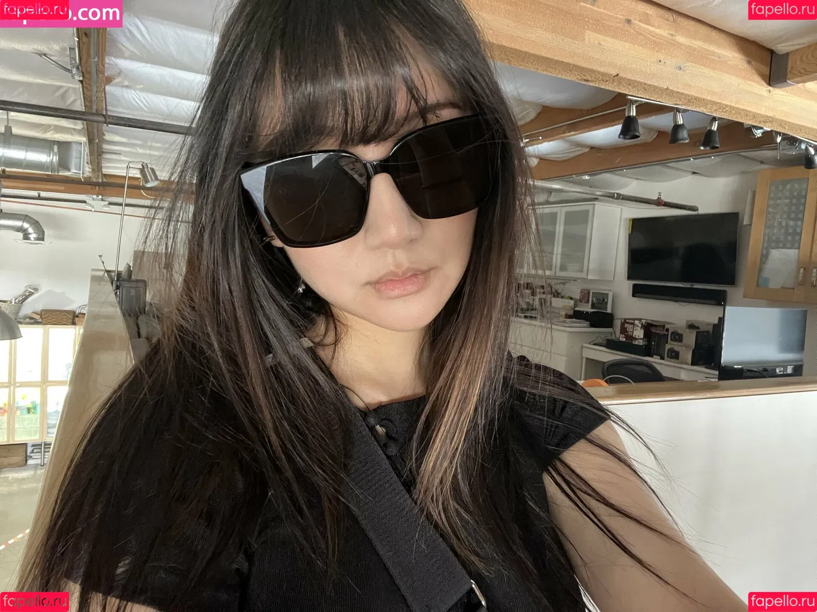 AriaSaki / simplyjustaria Onlyfans Photo Gallery 