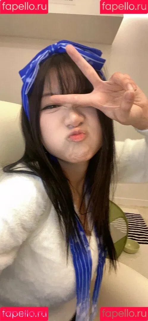 AriaSaki / simplyjustaria Onlyfans Photo Gallery 