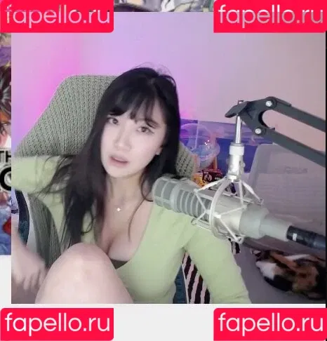 AriaSaki / simplyjustaria Onlyfans Photo Gallery 