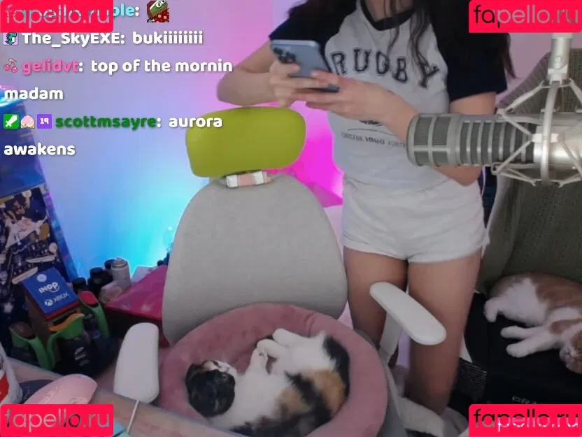 AriaSaki / simplyjustaria Onlyfans Photo Gallery 