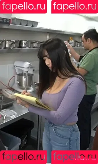 AriaSaki / simplyjustaria Onlyfans Photo Gallery 