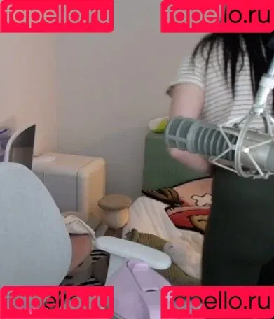 AriaSaki / simplyjustaria Onlyfans Photo Gallery 