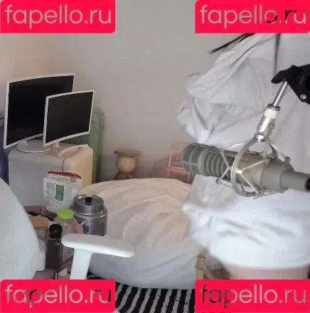 AriaSaki / simplyjustaria Onlyfans Photo Gallery 