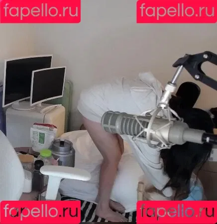 AriaSaki / simplyjustaria Onlyfans Photo Gallery 