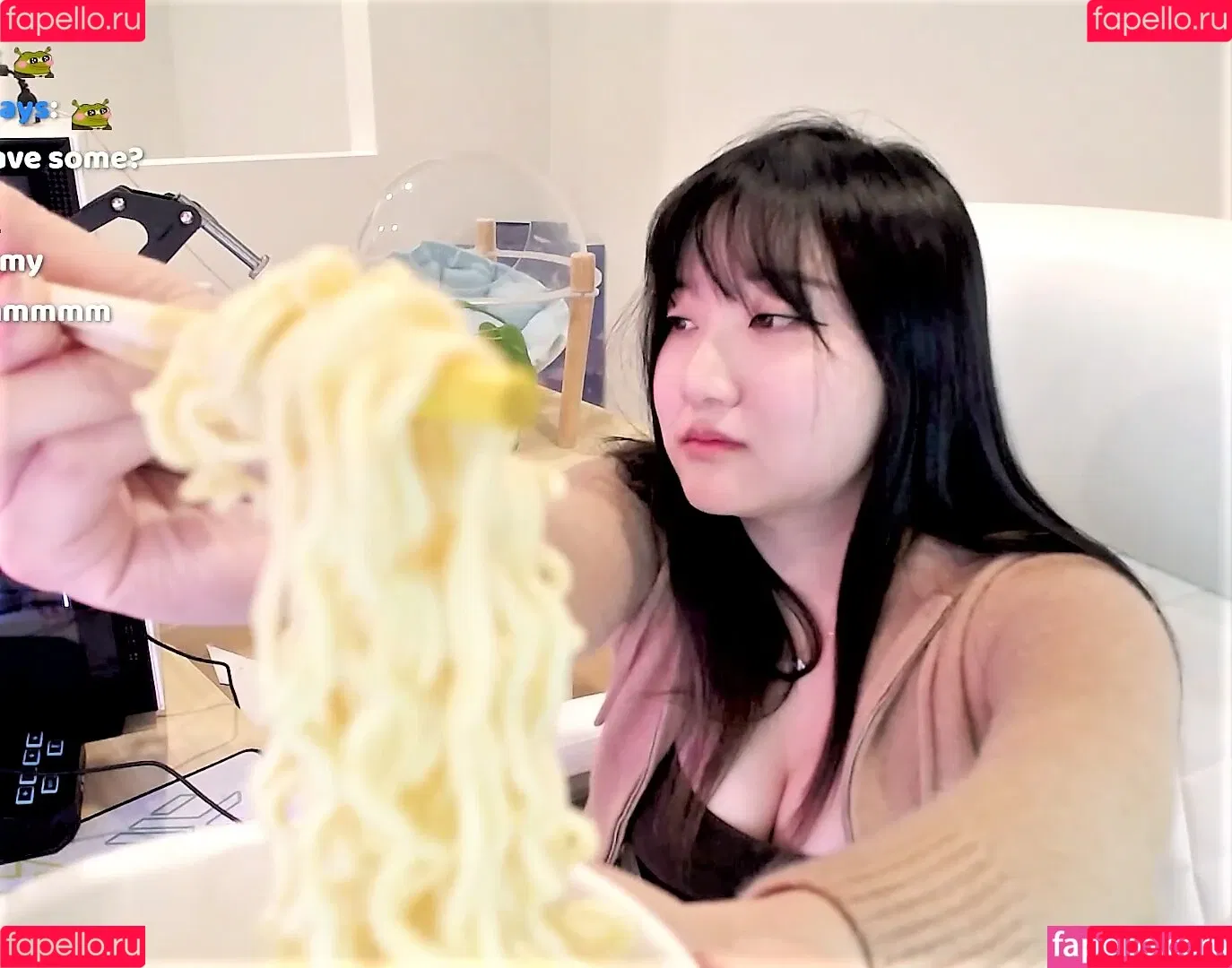 AriaSaki / simplyjustaria Onlyfans Photo Gallery 