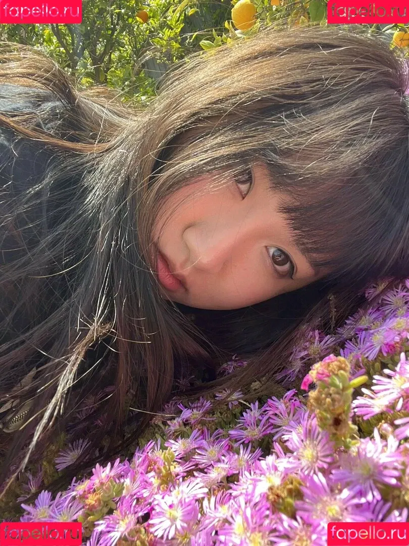 AriaSaki / simplyjustaria Onlyfans Photo Gallery 