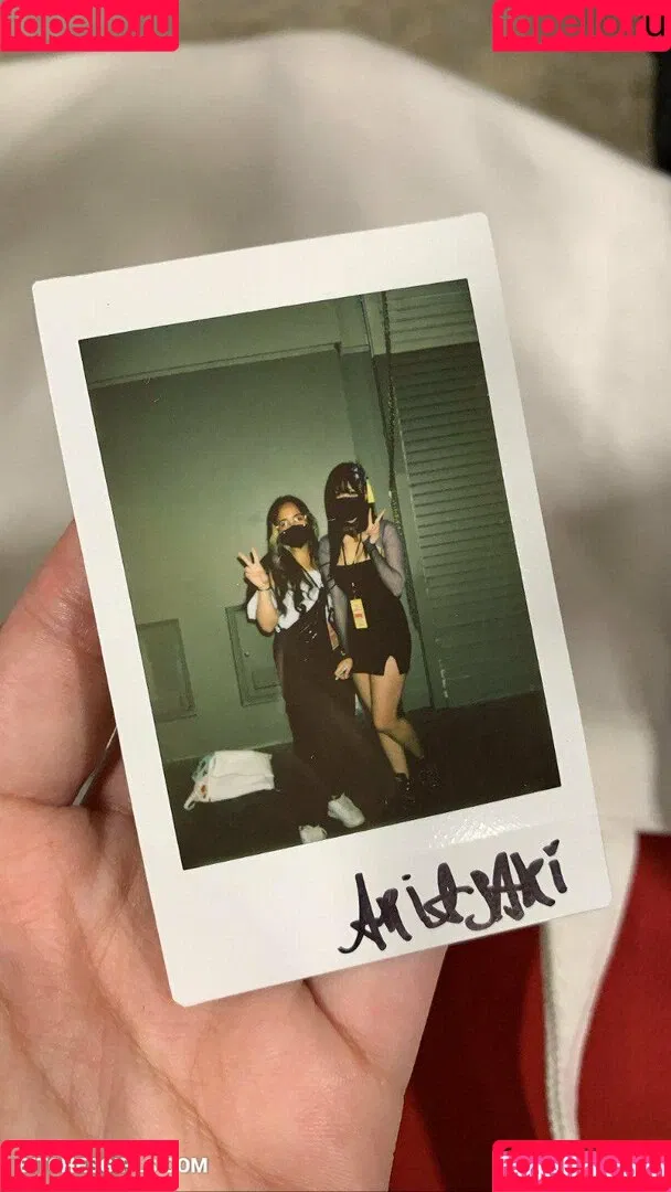 AriaSaki / simplyjustaria Onlyfans Photo Gallery 