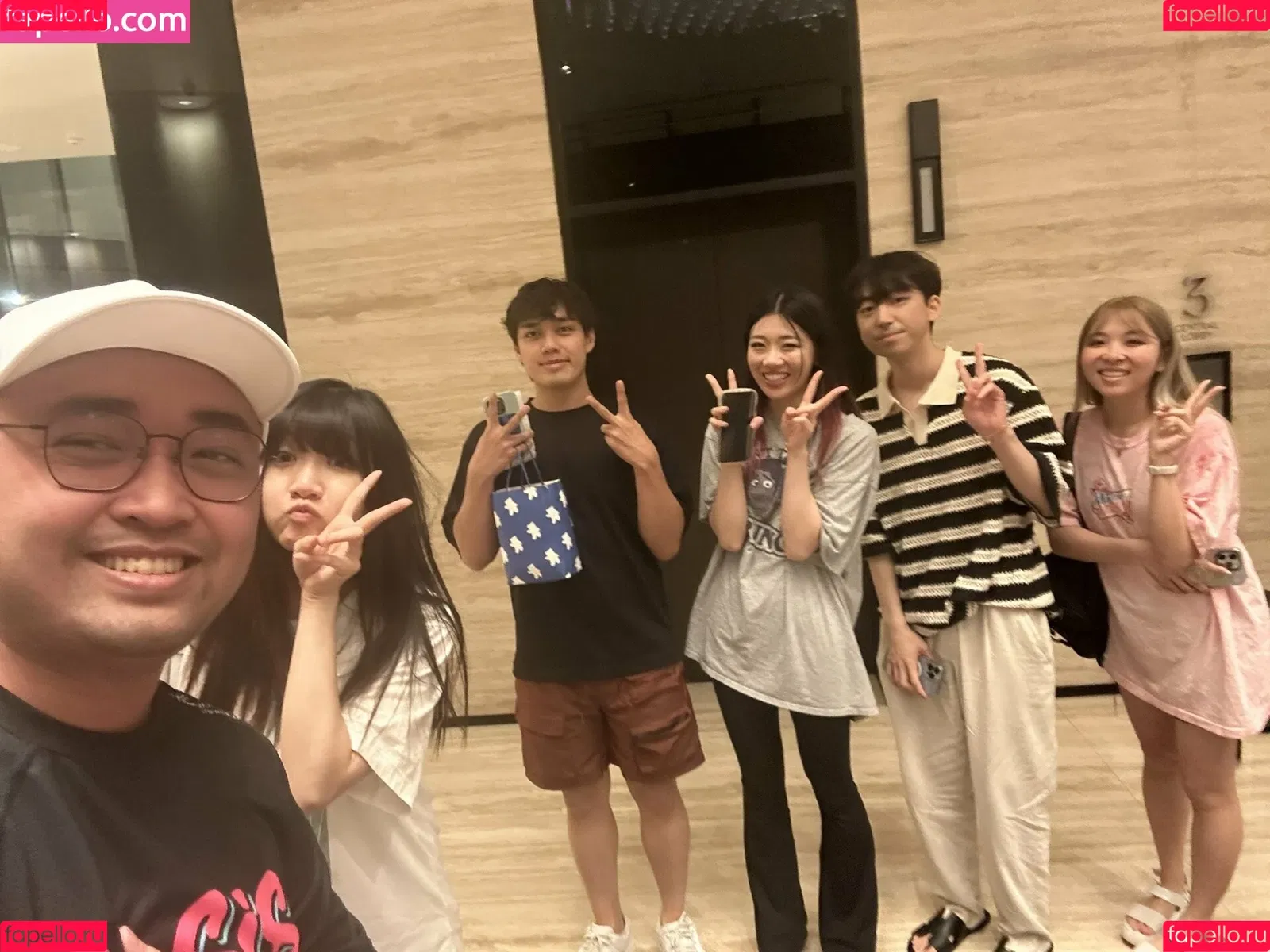 AriaSaki / simplyjustaria Onlyfans Photo Gallery 