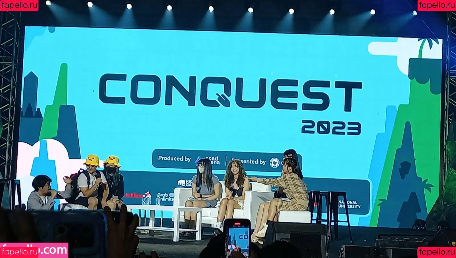 AriaSaki / simplyjustaria Onlyfans Photo Gallery 