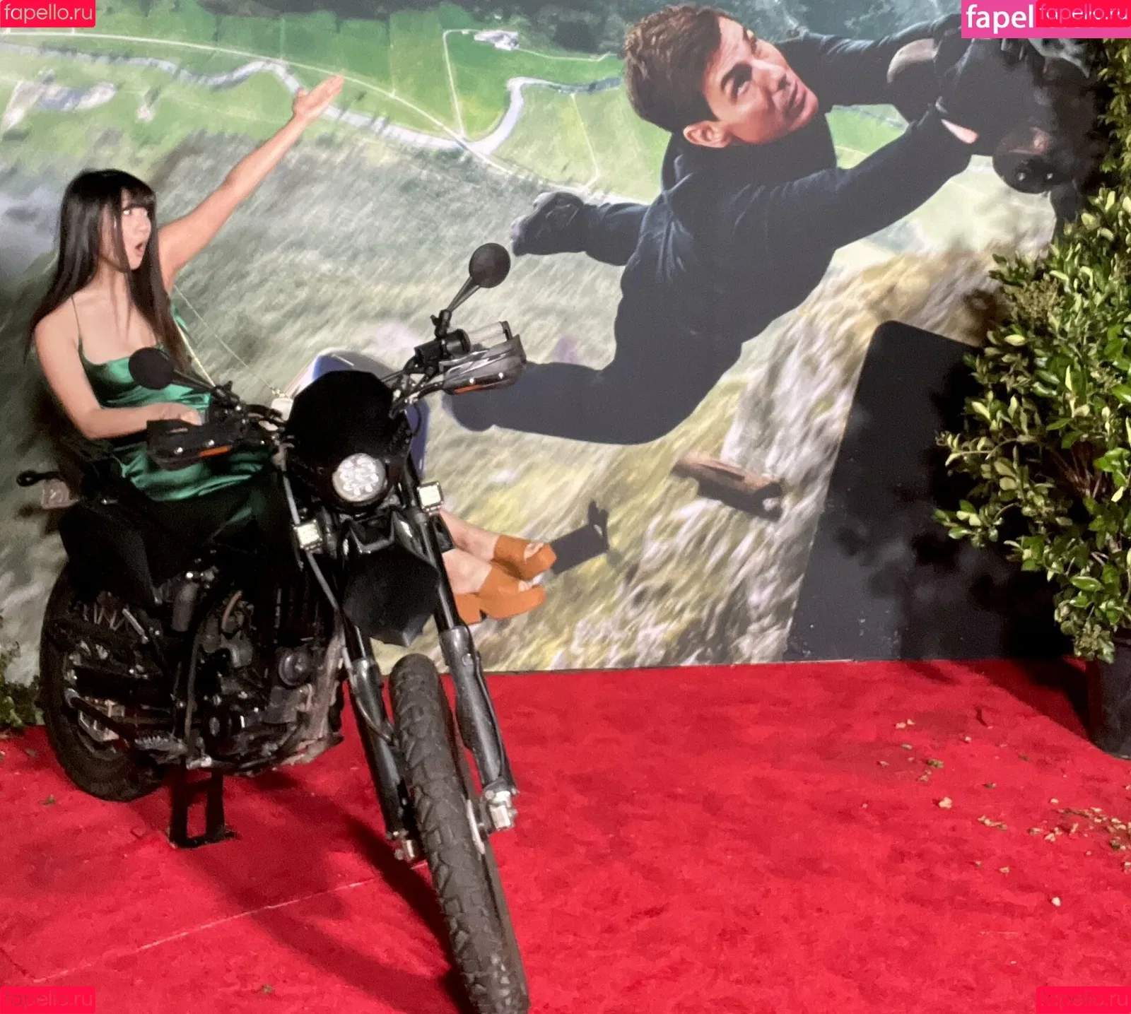 AriaSaki / simplyjustaria Onlyfans Photo Gallery 