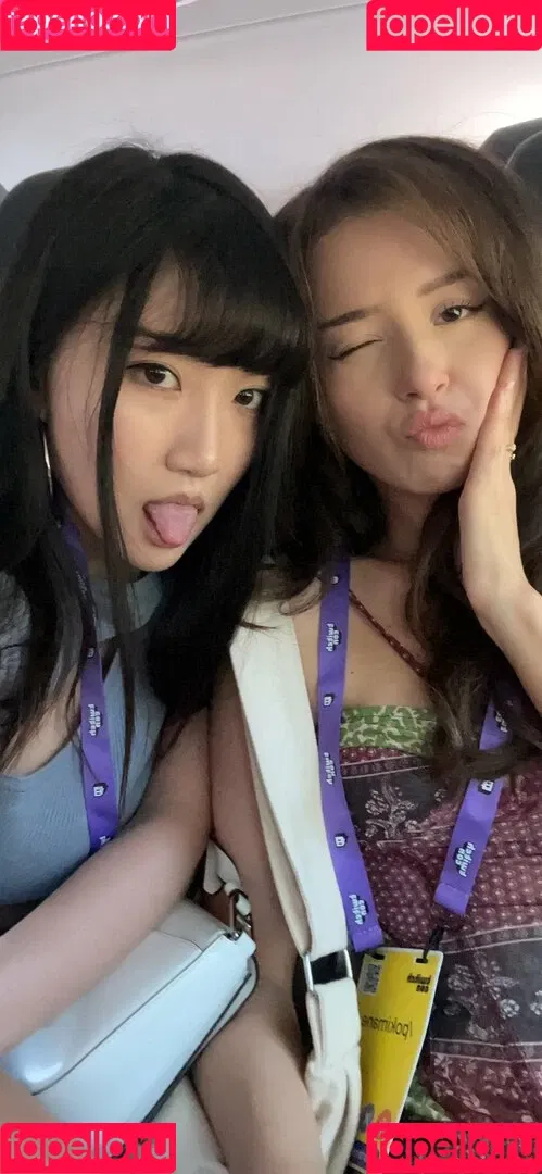 AriaSaki / simplyjustaria Onlyfans Photo Gallery 