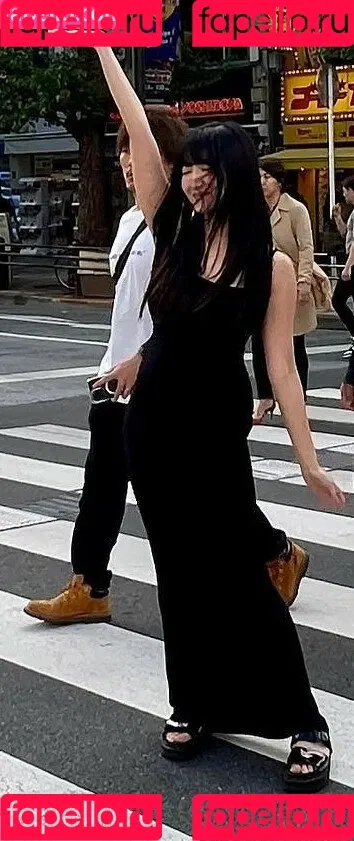 AriaSaki / simplyjustaria Onlyfans Photo Gallery 