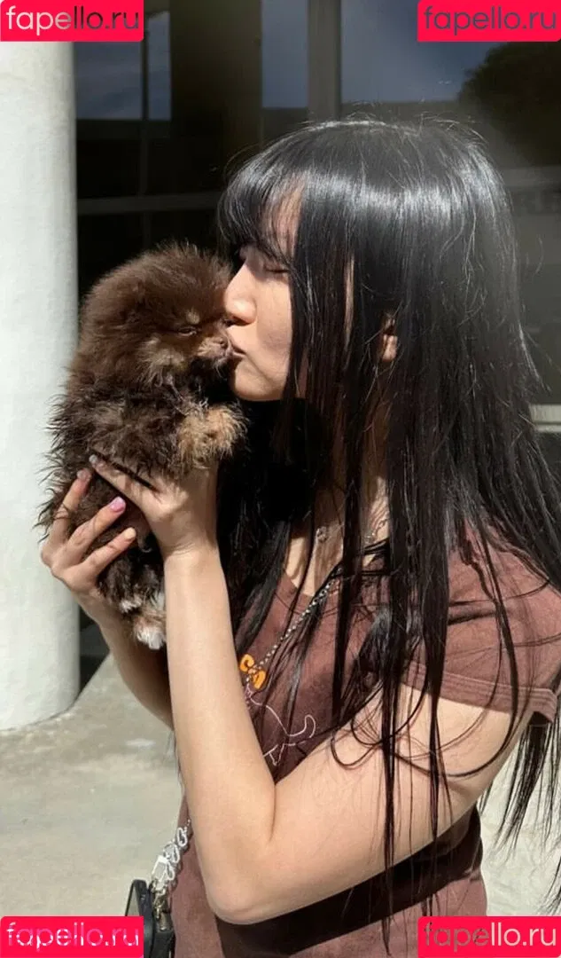 AriaSaki / simplyjustaria Onlyfans Photo Gallery 