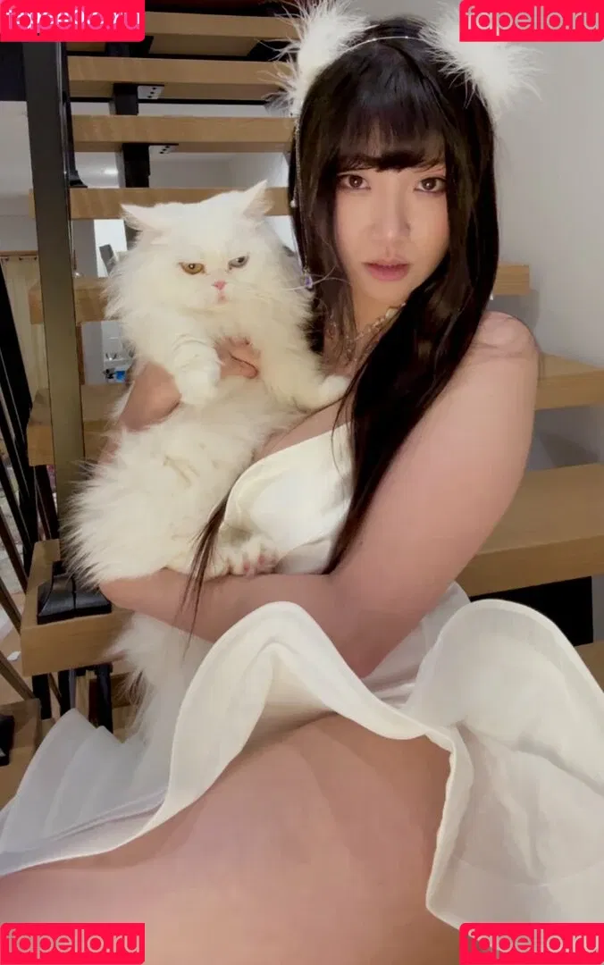 AriaSaki / simplyjustaria Onlyfans Photo Gallery 