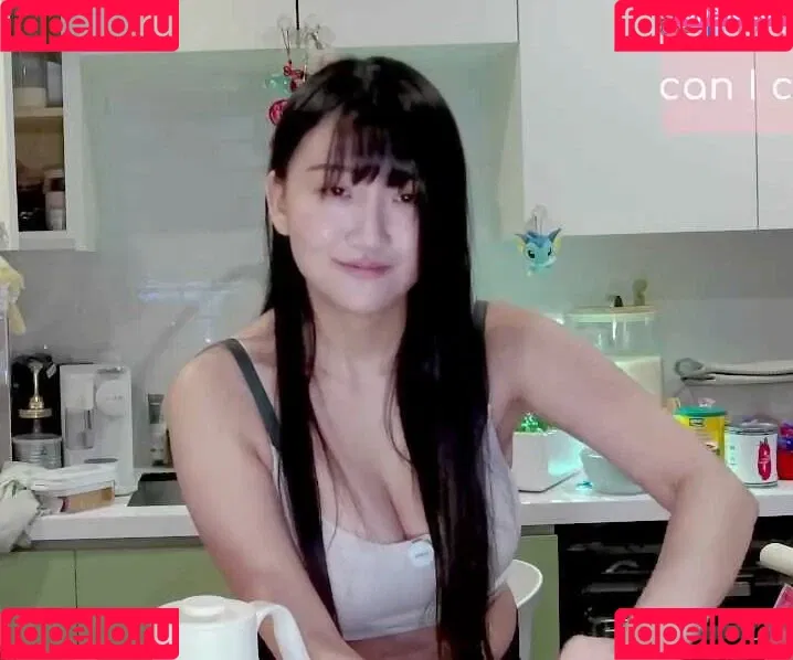 AriaSaki / simplyjustaria Onlyfans Photo Gallery 