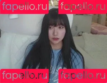 AriaSaki / simplyjustaria Onlyfans Photo Gallery 