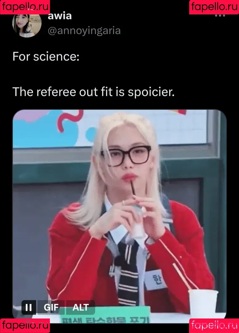 AriaSaki / simplyjustaria Onlyfans Photo Gallery 