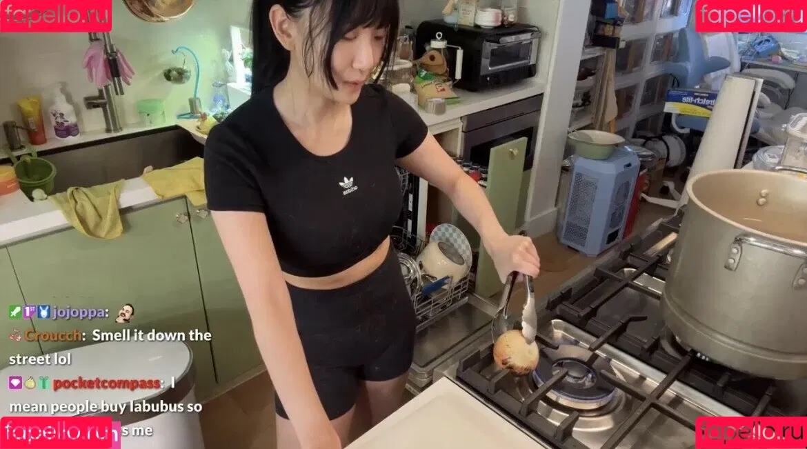 AriaSaki / simplyjustaria Onlyfans Photo Gallery 