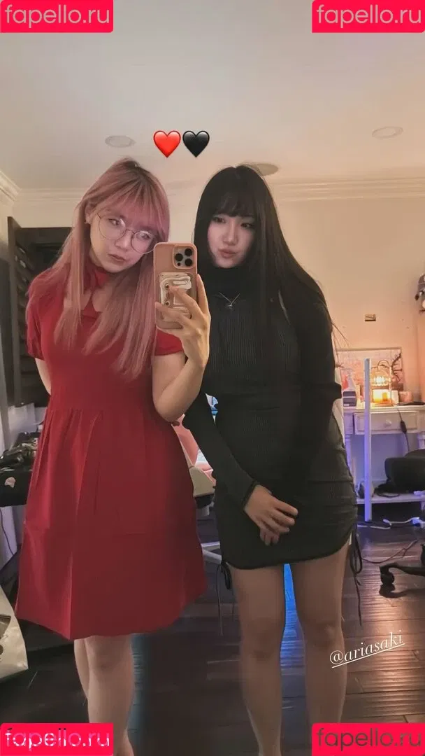 AriaSaki / simplyjustaria Onlyfans Photo Gallery 