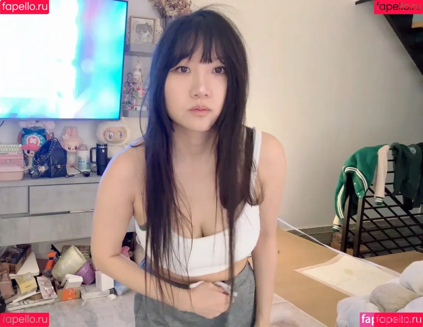 AriaSaki / simplyjustaria Onlyfans Photo Gallery 