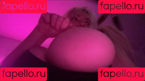 Chewys.melons Onlyfans Photo Gallery 