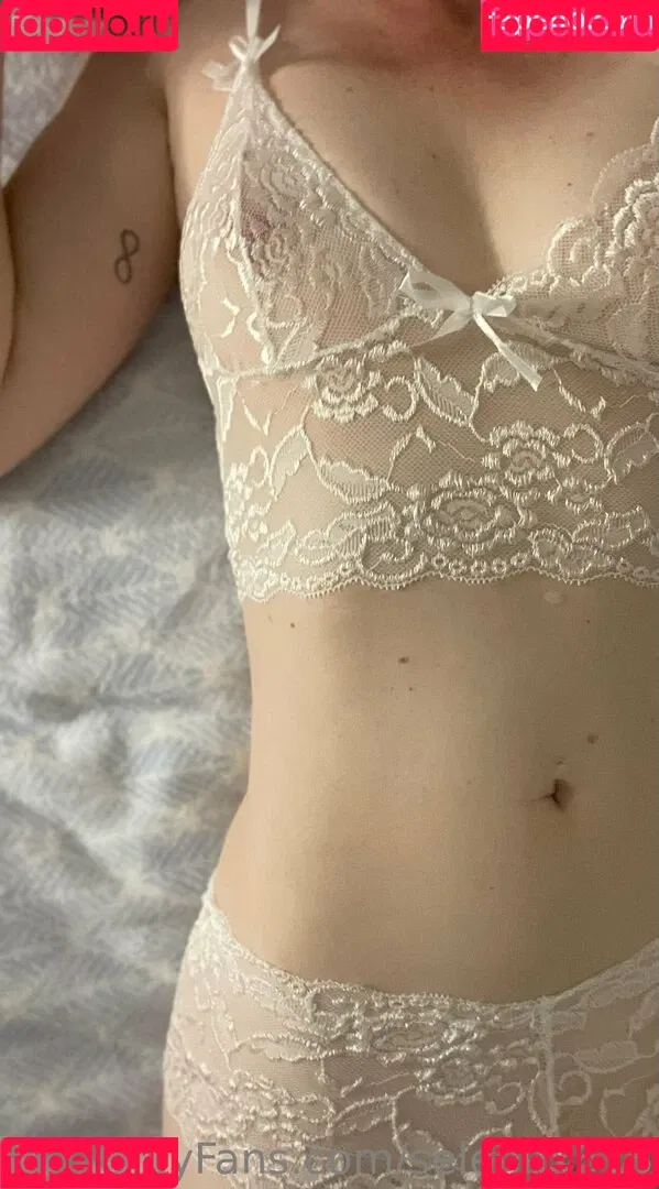 salparadise15 / selenax613free Onlyfans Photo Gallery 