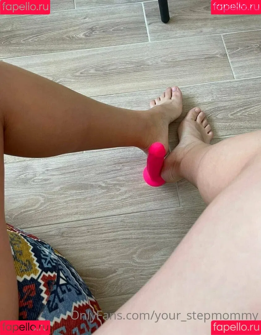 Angela / your_stepmommy / your_stepmommy5 / yourstepmommy Onlyfans Photo Gallery 