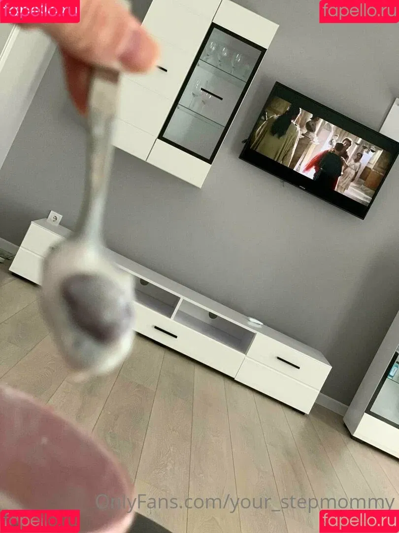 Angela / your_stepmommy / your_stepmommy5 / yourstepmommy Onlyfans Photo Gallery 