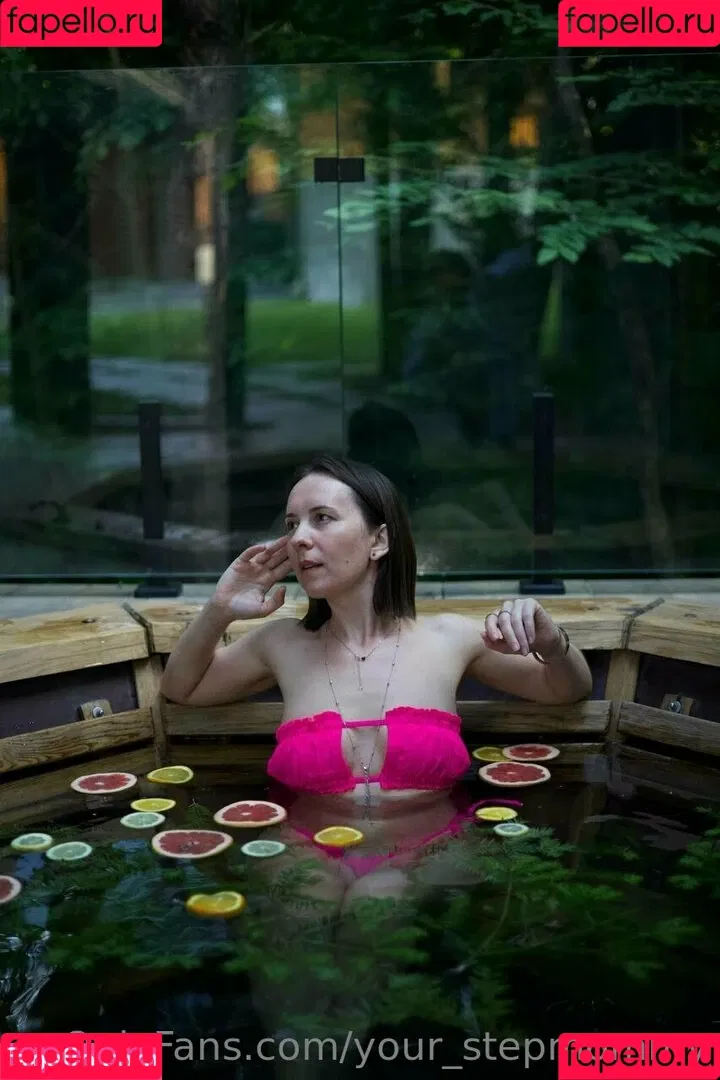 Angela / your_stepmommy / your_stepmommy5 / yourstepmommy Onlyfans Photo Gallery 