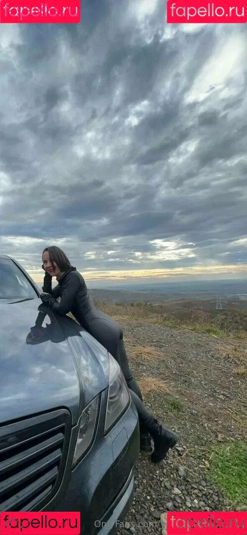 Angela / your_stepmommy / your_stepmommy5 / yourstepmommy Onlyfans Photo Gallery 