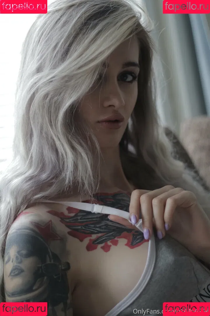 Avrora / Avrora_sg / avrora__sg Onlyfans Photo Gallery 