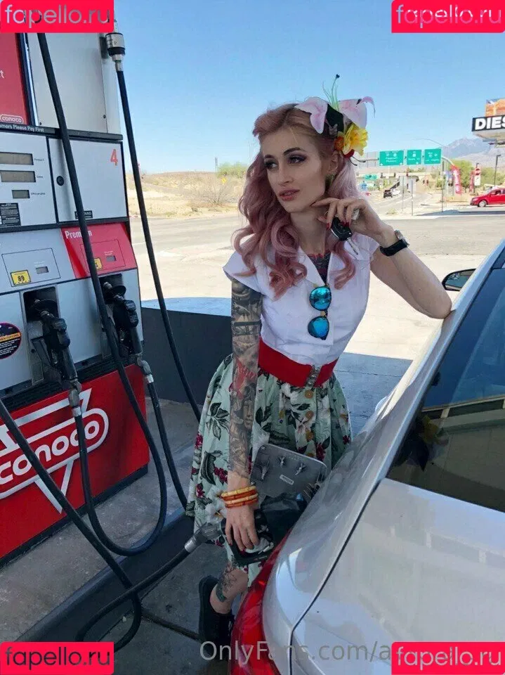 Avrora / Avrora_sg / avrora__sg Onlyfans Photo Gallery 