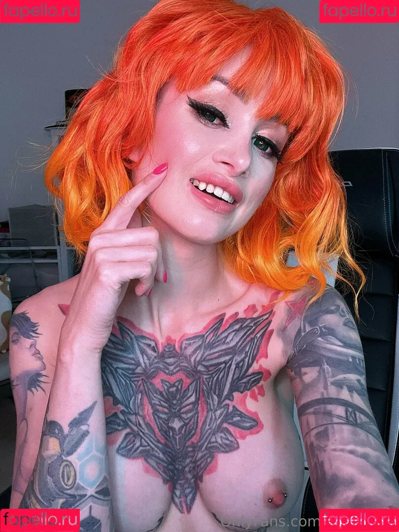 Avrora / Avrora_sg / avrora__sg Onlyfans Photo Gallery 