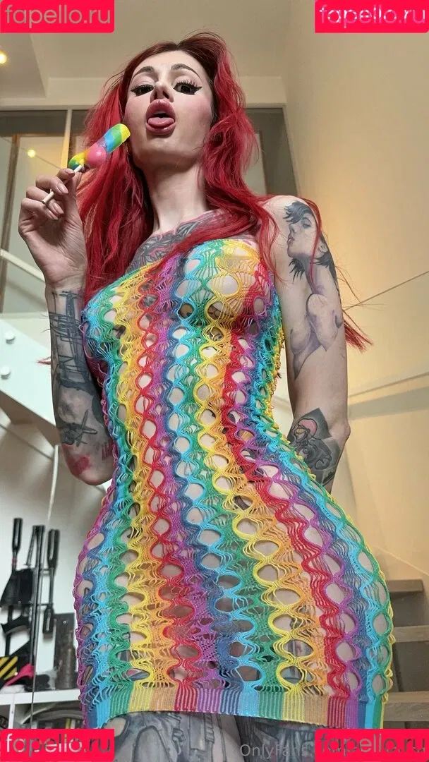 Avrora / Avrora_sg / avrora__sg Onlyfans Photo Gallery 