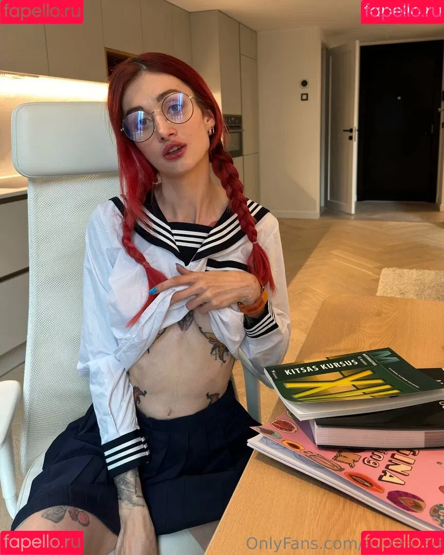 Avrora / Avrora_sg / avrora__sg Onlyfans Photo Gallery 