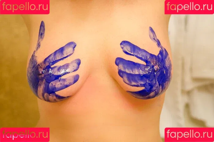 Guiltynurse_secrets / the_boys_n_girls_of_the_bay / thespicynurse Onlyfans Photo Gallery 