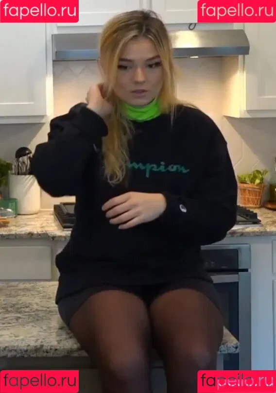 Malena / male.aok / malenabb / malenatudi Onlyfans Photo Gallery 