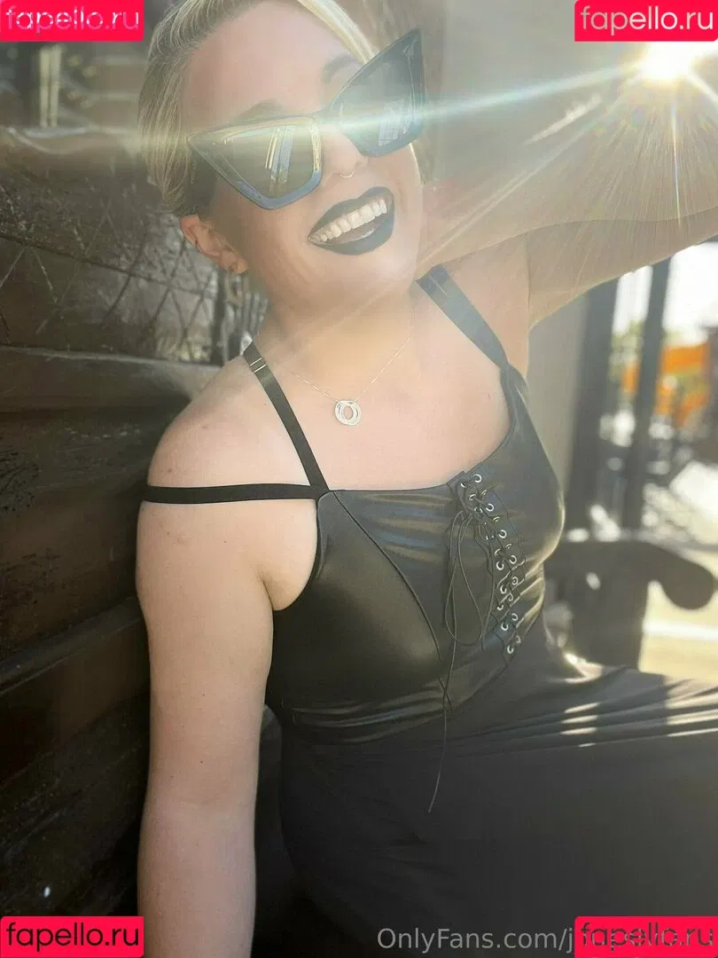 IAmLindsayJones / Lindsay Jones / joneslyfans Onlyfans Photo Gallery 