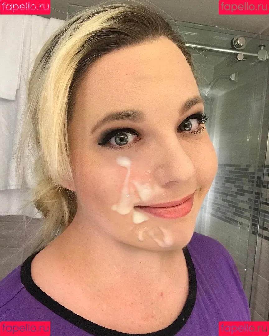 IAmLindsayJones / Lindsay Jones / joneslyfans Onlyfans Photo Gallery 