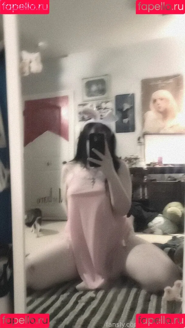 emogirlforever17 / emokitten69 Onlyfans Photo Gallery 