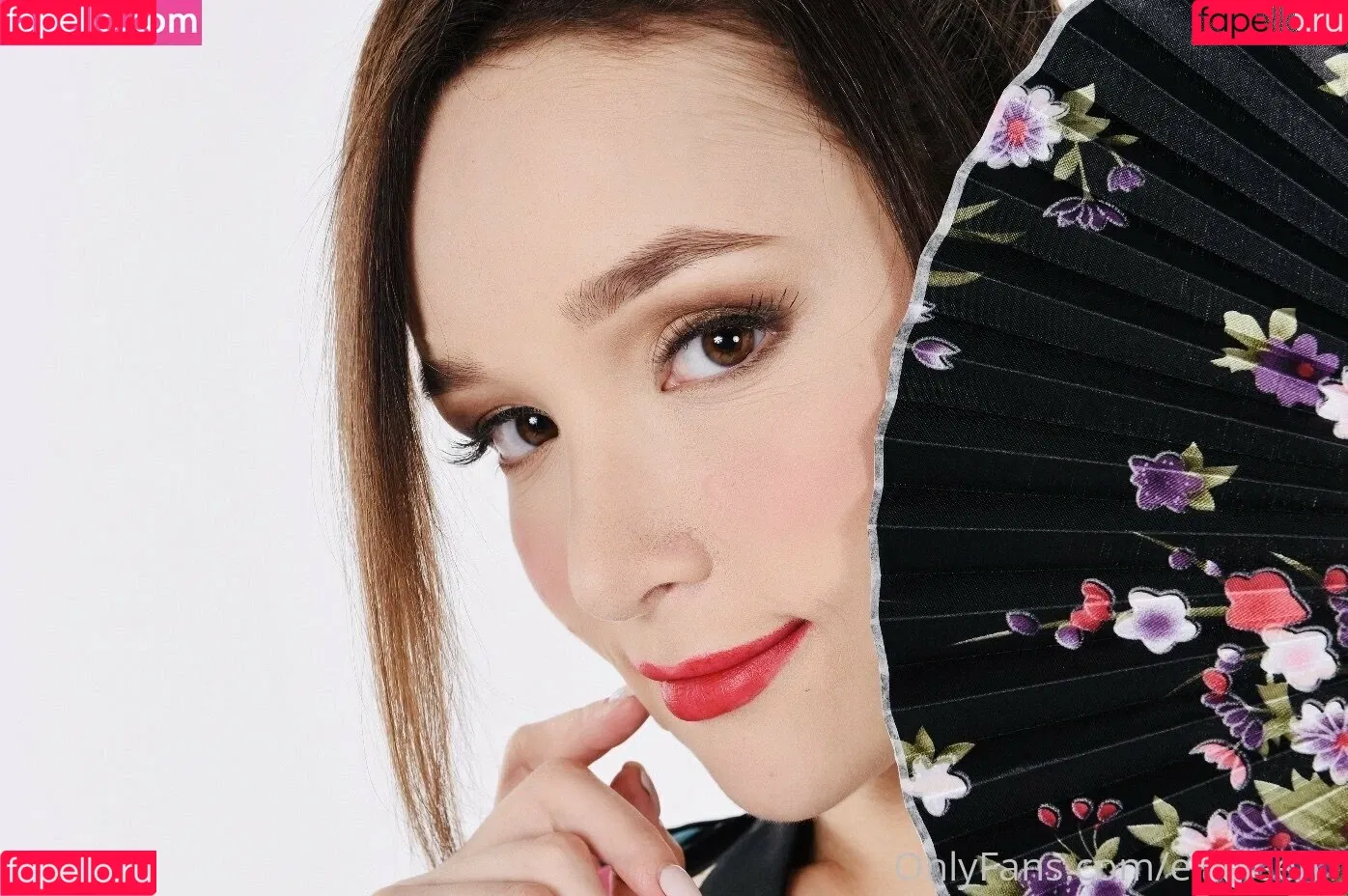 Ellie Leen / Ellieleen1 / itsnotellieleen Onlyfans Photo Gallery 